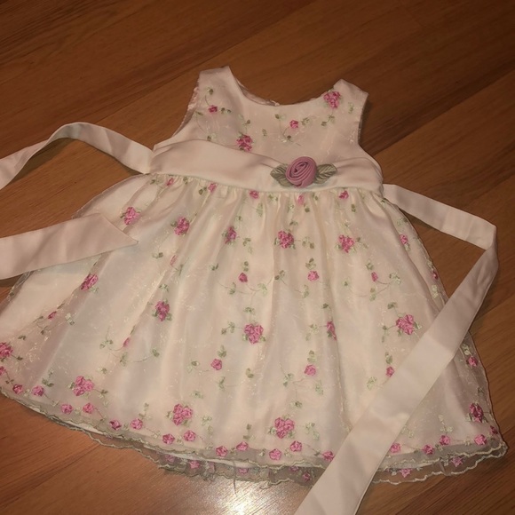 Cinderella Other - Cinderella dress with pink flowers 12M